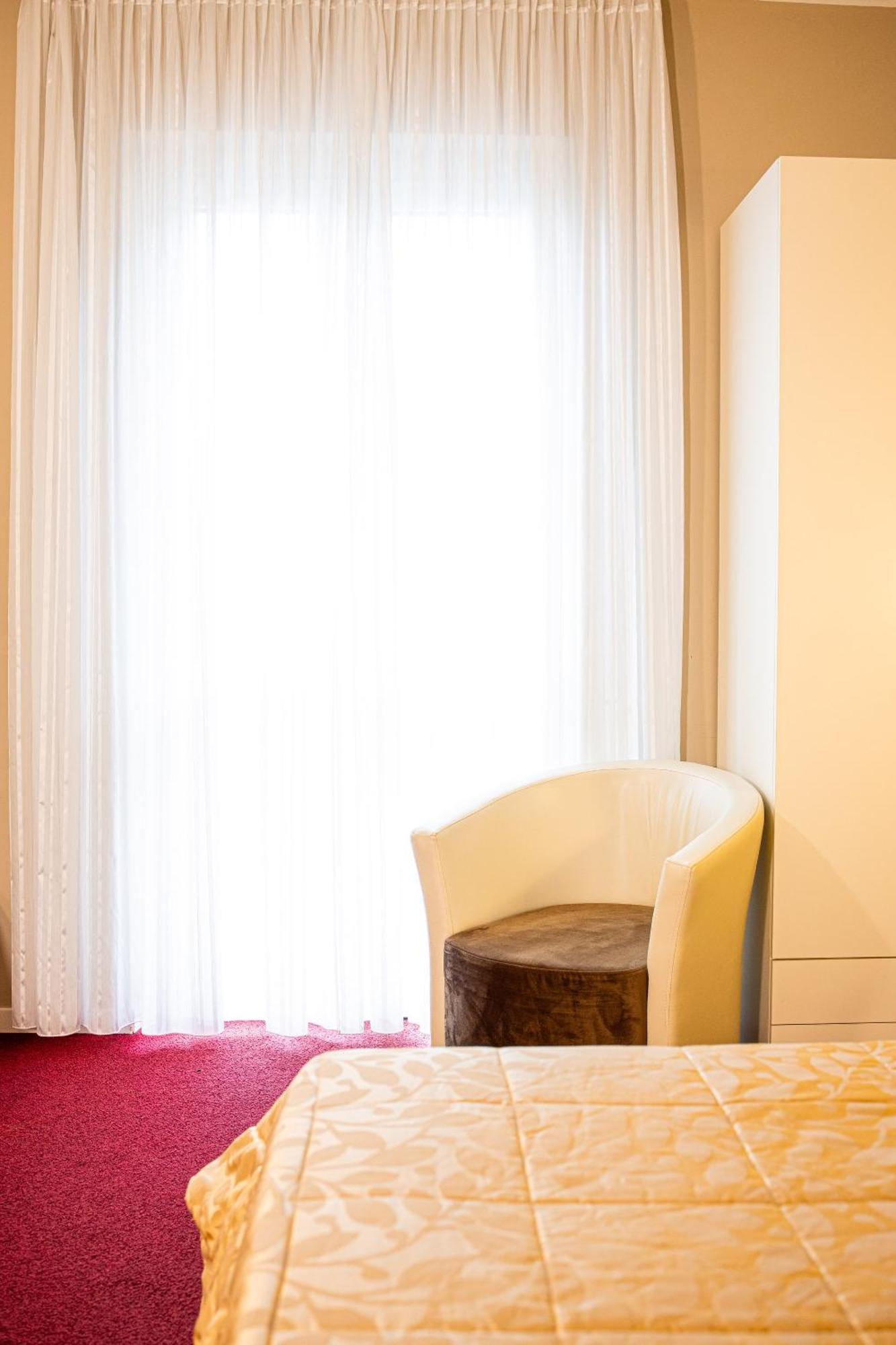 Hotel Italia Lerici Luaran gambar
